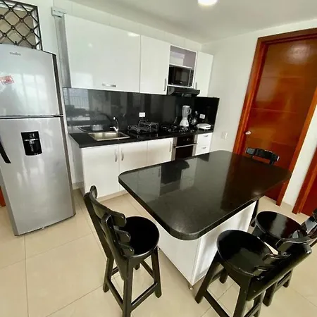 Apartamento 2al-1 Frente A La Playa Con Aire Acondicionado Y Wifi *