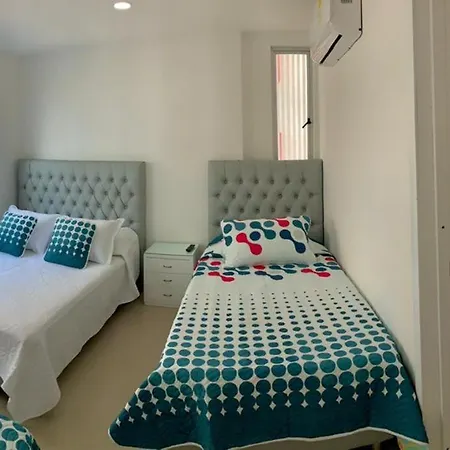 Apartamento 2al-1 Frente A La Playa Con Aire Acondicionado Y Wifi *