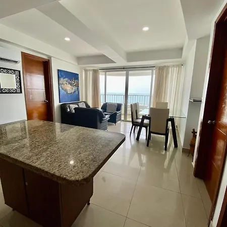 Apartamento Apartamento 2al-1 Frente A La Playa Con Aire Acondicionado Y Wifi *