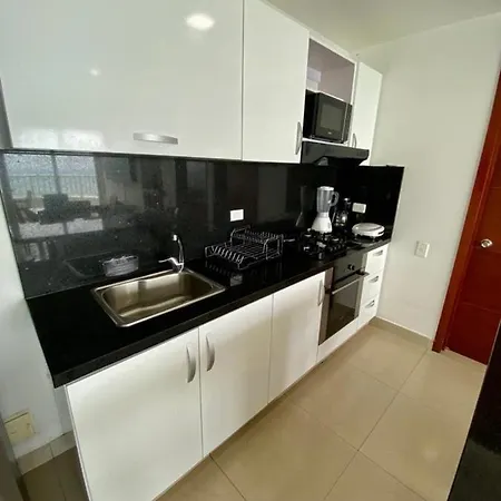 Apartamento 2al-1 Frente A La Playa Con Aire Acondicionado Y Wifi *
